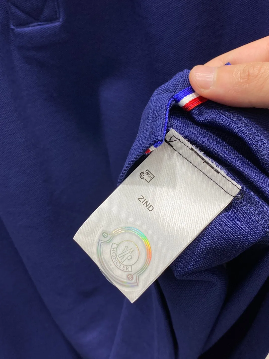MONCLER/ SS Polo 。 T . . ! Piquet , “ ”。 . , , logo ， ， ， ， ， ， 。 Black/White/ Size：M~3XL